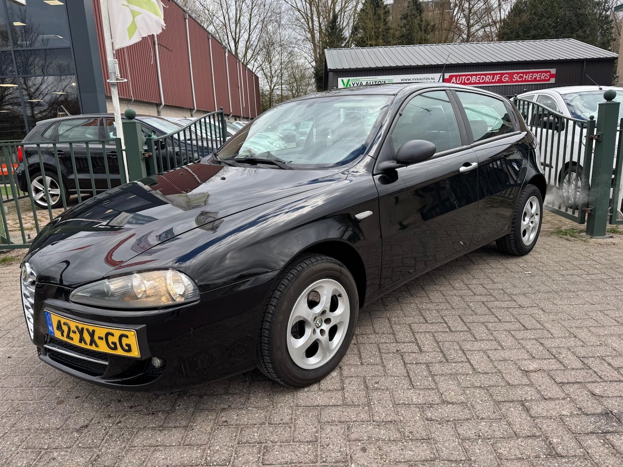 Alfa Romeo 147 - 1.6 T.Spark clima,cruise contr, 5drs,trekhaak - AutoWereld.nl