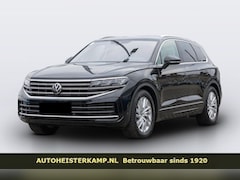 Volkswagen Touareg - 3.0 TDI Elegance Grijs Kenteken ACC LUCHTVERING COMFORTSTOELEN TREKHAAK