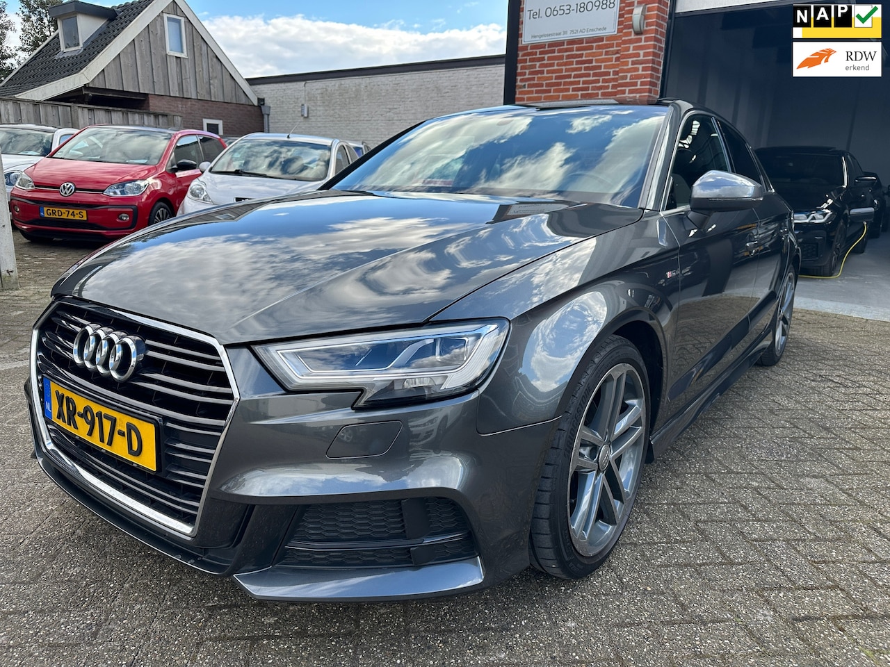 Audi A3 Limousine - 30 TFSI Sport S Line Edition AUTOMAAT-PANORAMADAK-CRUISE-CLIMA-NAVI - AutoWereld.nl