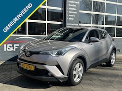 Toyota C-HR - 1.2 Dynamic Led Ecc Camera Dealer onderhouden