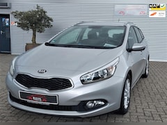 Kia Cee'd Sporty Wagon - 1.4 CVVT Comfort Pack, (model 2013) afneembare trekhaak, cruise control, airco,