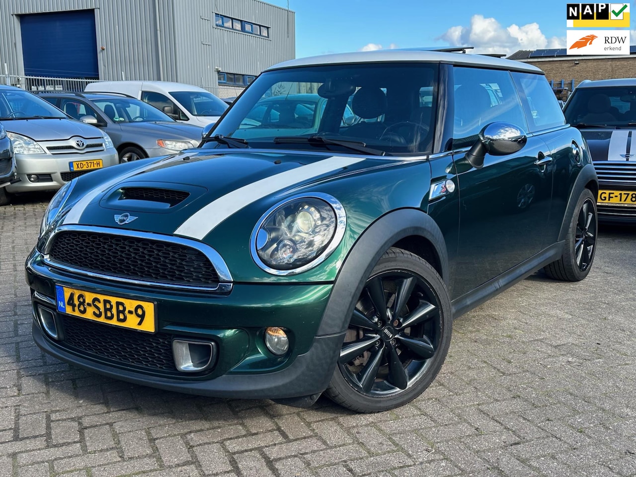 MINI Cooper S - Mini 1.6 10 Years II | Nieuwe ketting! - AutoWereld.nl