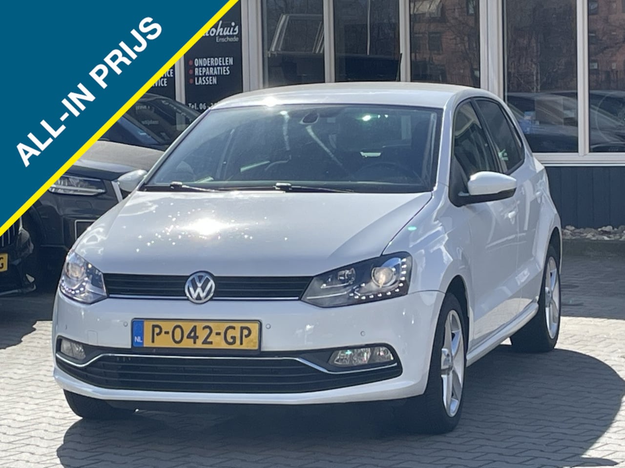 Volkswagen Polo - PDC AIRCO LED XENON S-VERWARMI 1.2 TSI Comfortline - AutoWereld.nl