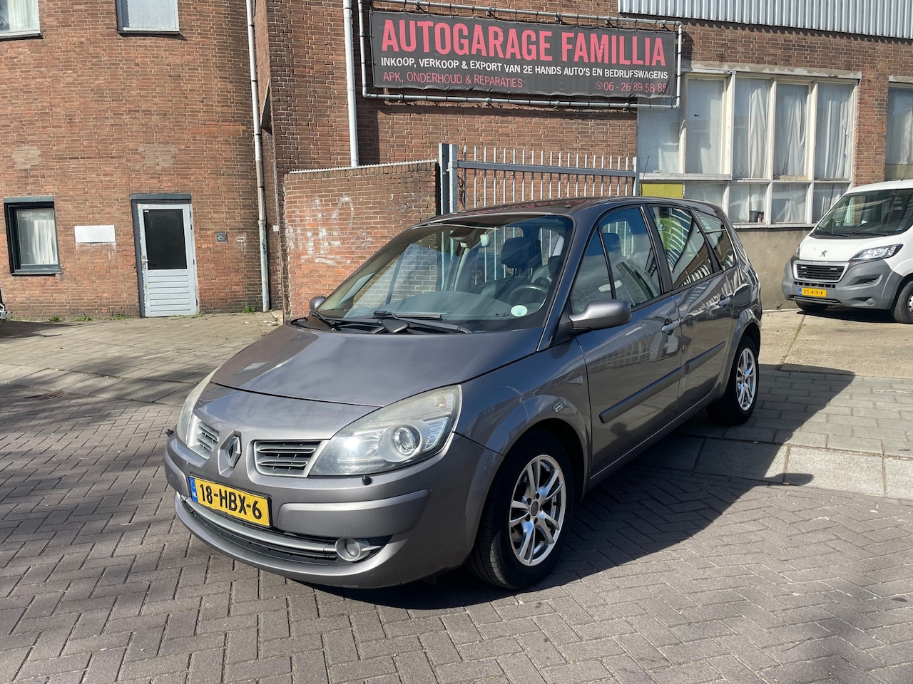 Renault Grand Scénic - 2.0 dCi Tech Line 2.0 dCi Tech Line - AutoWereld.nl