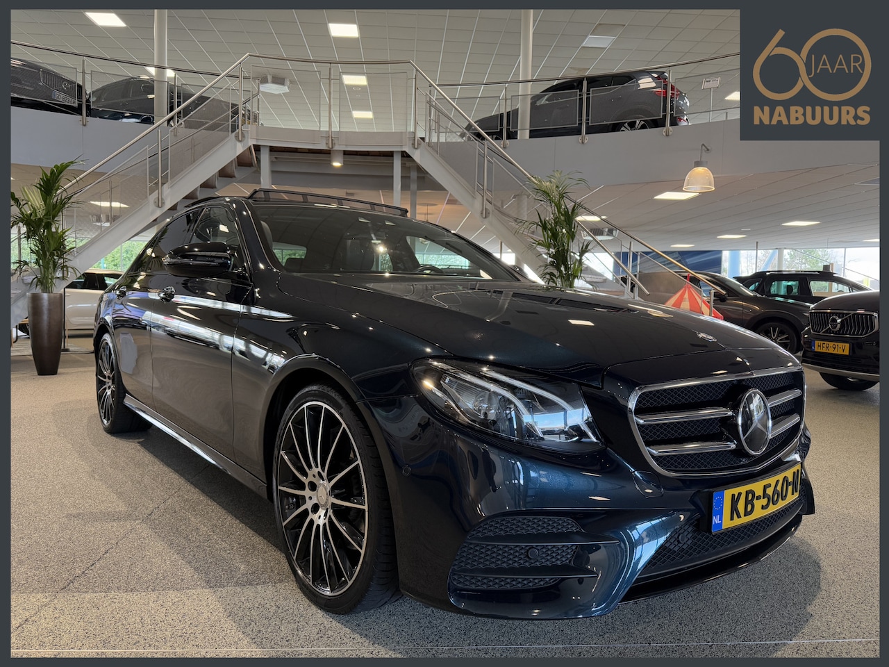 Mercedes-Benz E-klasse - 200 AMG, NL auto, Pano, Softclose, Memory, Burmester - AutoWereld.nl