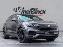 Volkswagen Touareg - 3.0 TSi eHybrid 4MOTION / Luchtvering/ Standkachel/ Adaptive Cruise Control/ Trekhaak/ Pan