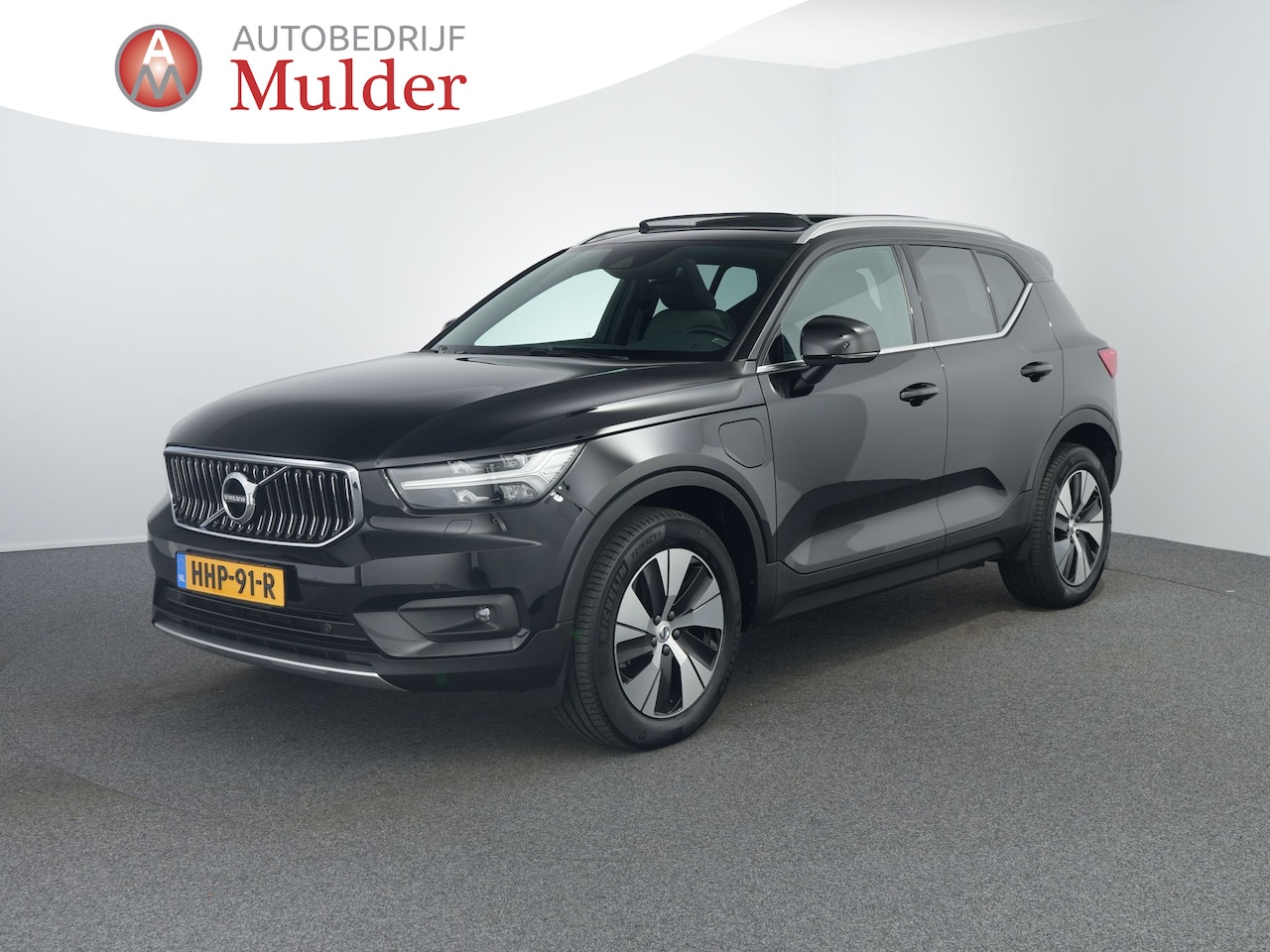 Volvo XC40 - 1.5 T4 Recharge Inscription | Pano | Stoelverwarming | Camera - AutoWereld.nl