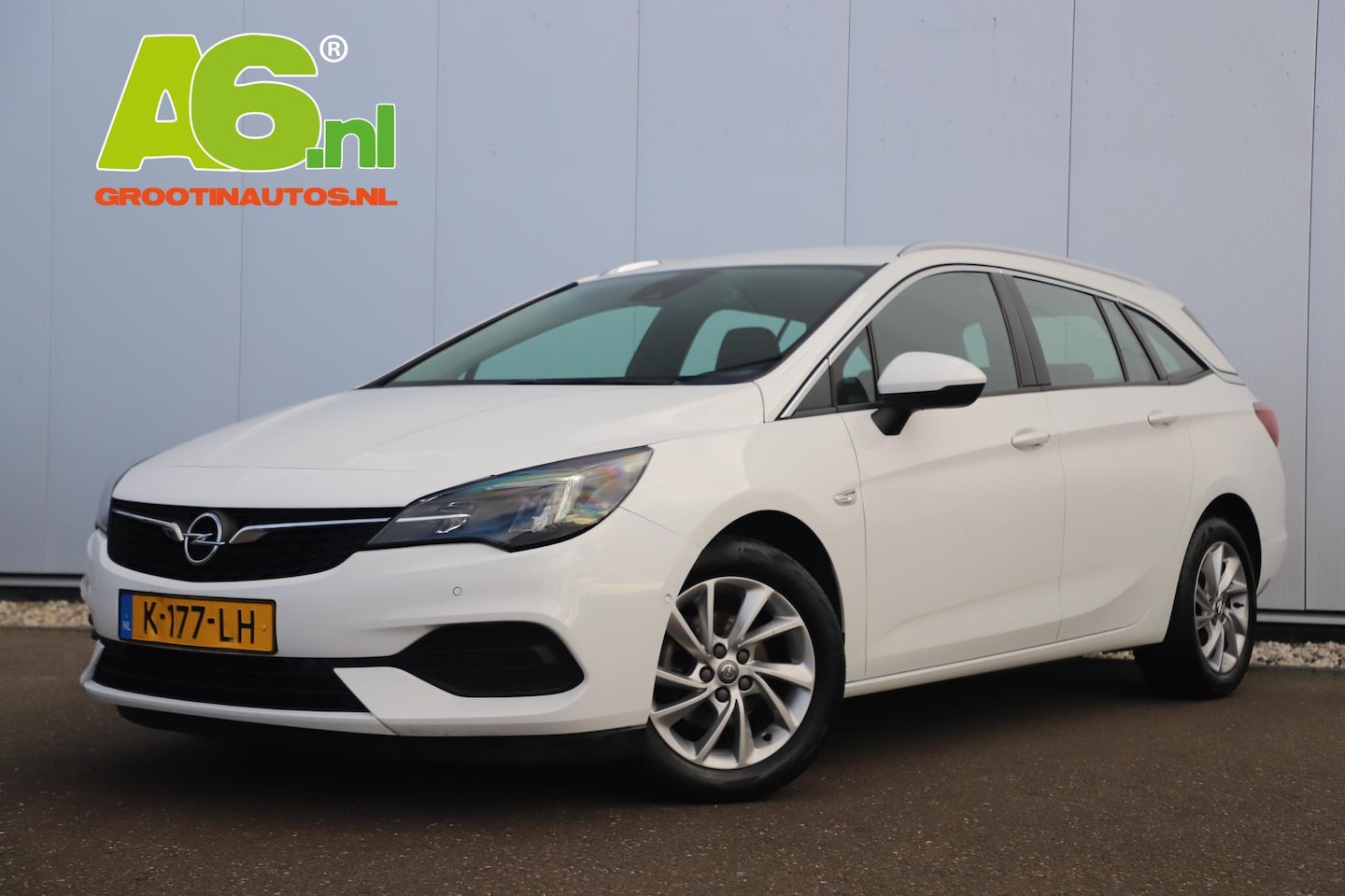 Opel Astra Sports Tourer - 1.4 Business Elegance 146PK Automaat Keyless Comfortstoelen 16 inch Navigatie Achteruitrij - AutoWereld.nl