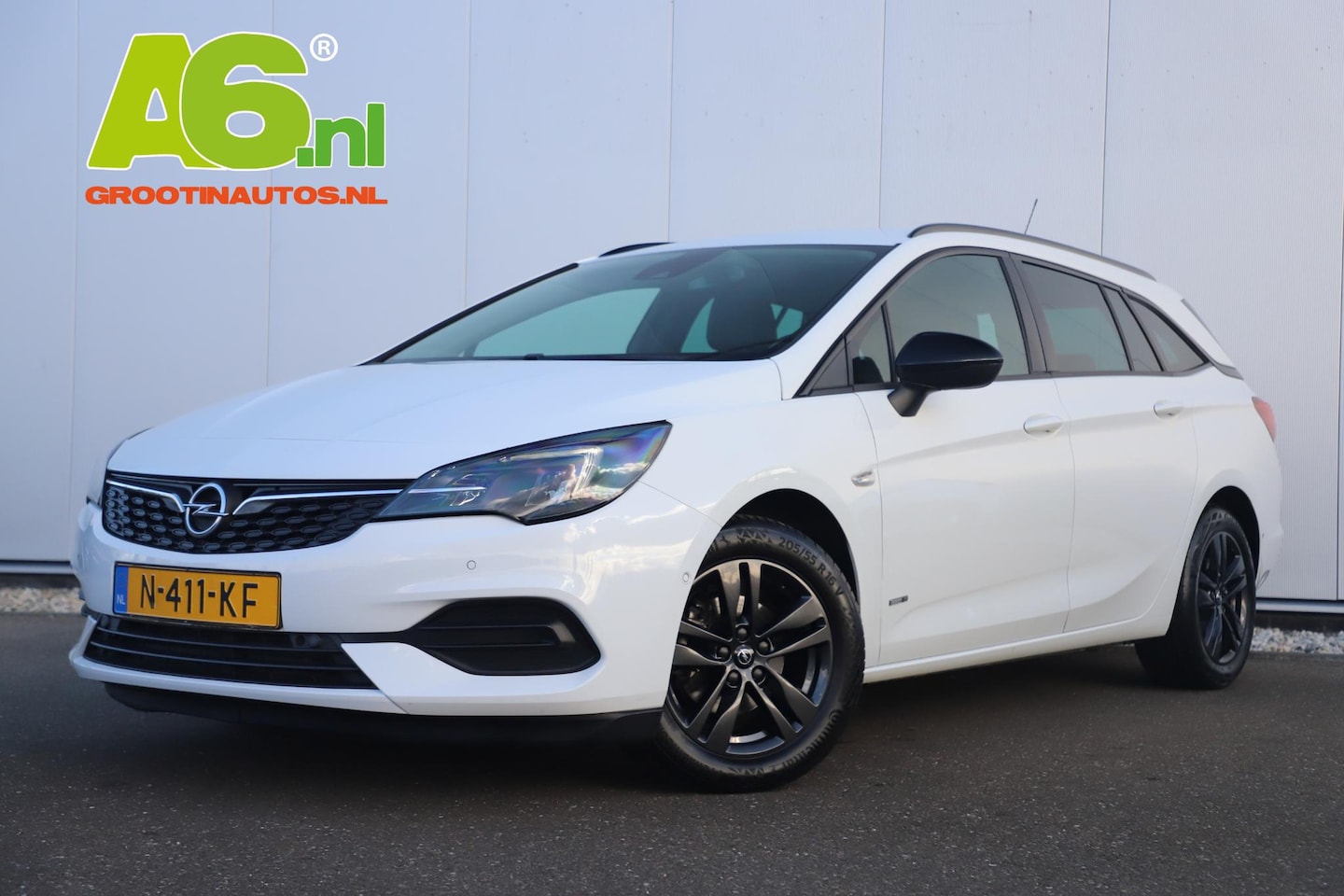 Opel Astra Sports Tourer - 1.2 Design & Tech 110PK Trekhaak 16 inch Navigatie Achteruitrijcamera Carplay Android Park - AutoWereld.nl