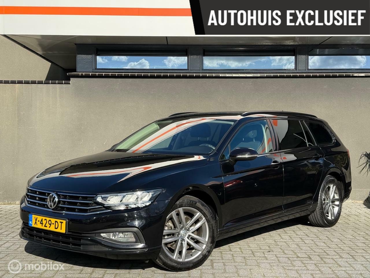 Volkswagen Passat Variant - 1.5 TSI Business / 12 mnd garantie - AutoWereld.nl