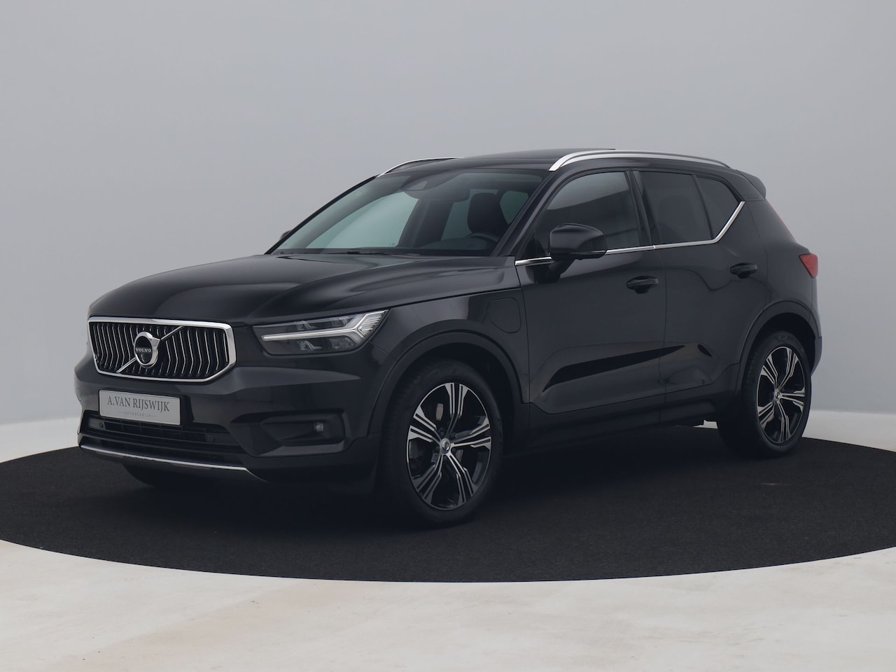 Volvo XC40 - 1.5 T5 Recharge Inscription | PANO | ADAPTIVE | 360º | H&K | VOL LEDER | STOEL- EN STUURVE - AutoWereld.nl