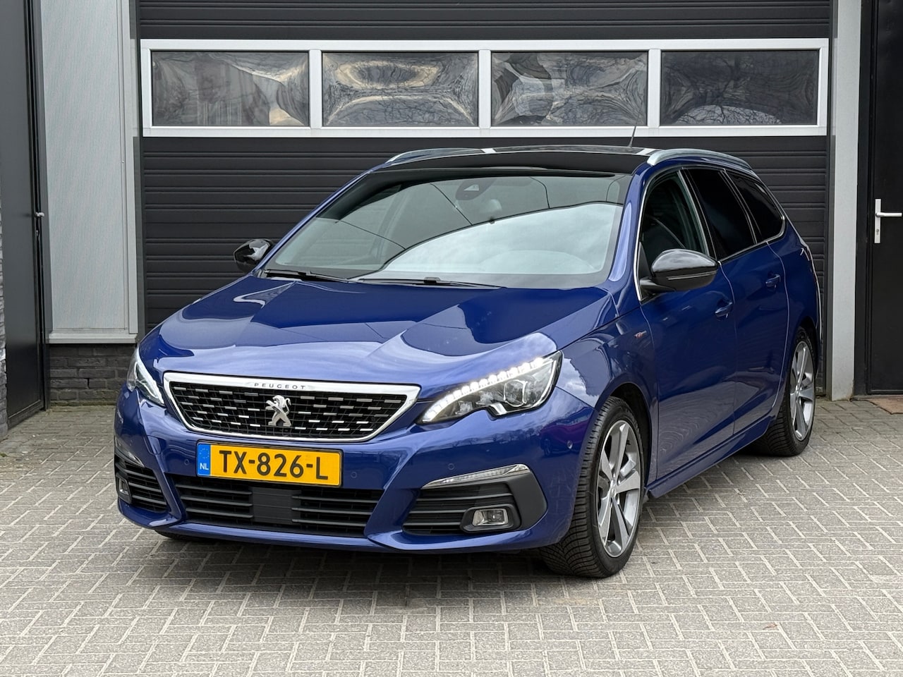 Peugeot 308 SW - 1.2 PureTech GT-line Automaat, Pano, Xenon/Led, Keyless, 360 Camera, NAP - AutoWereld.nl