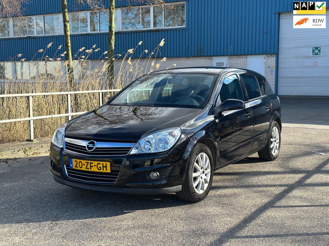 Opel Astra - 1.6 Temptation Airco! 1 Eigenaar Dealer onderhouden! APK! - AutoWereld.nl