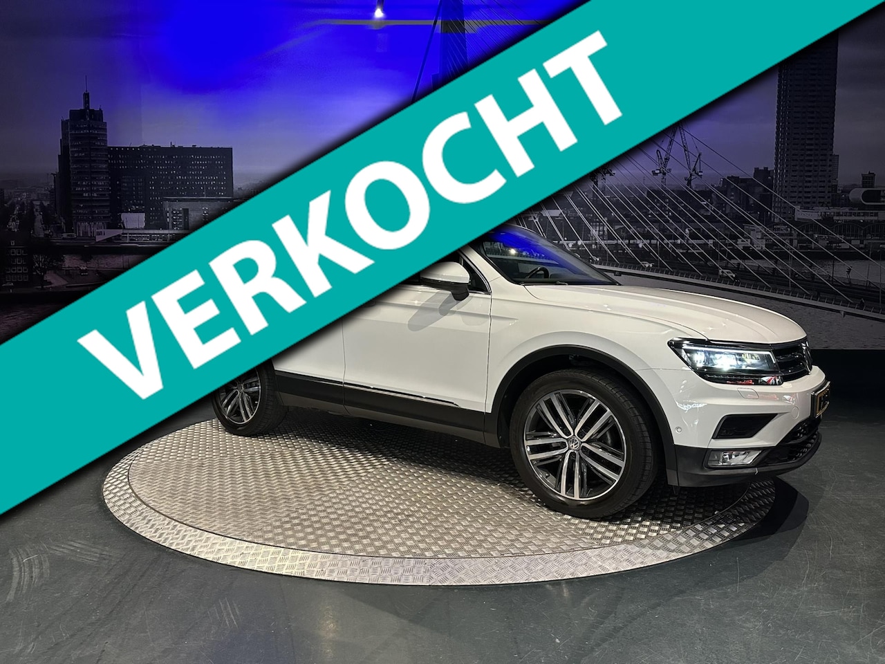 Volkswagen Tiguan - 1.4 TSI ACT Highline *Camera*AppConnect*LED*VirtualCockpit* - AutoWereld.nl