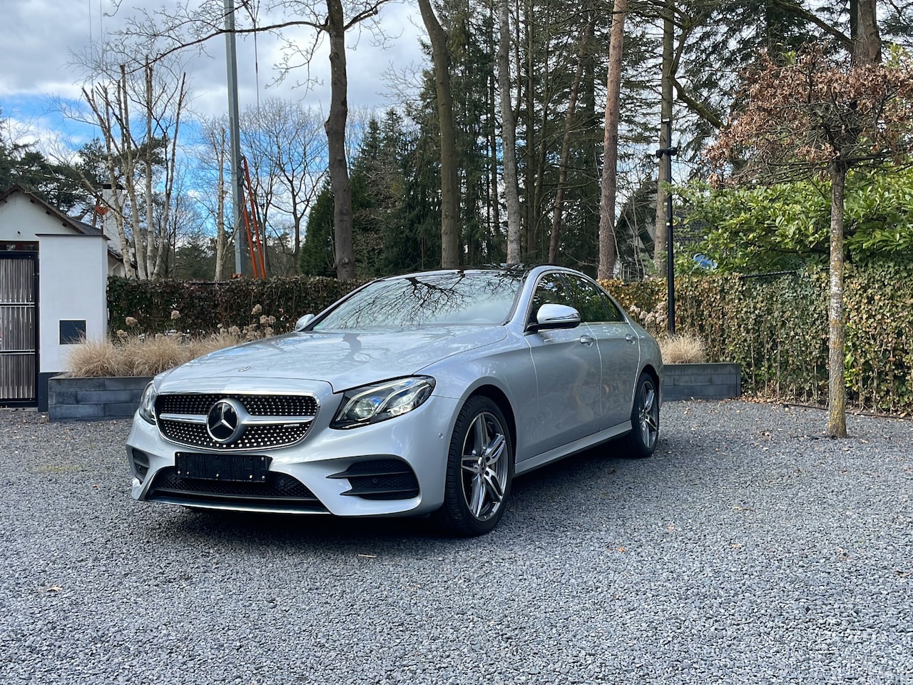 Mercedes-Benz E-klasse - 400 4Matic Prestige Plus *PANO*AMG*WIDESCREEN*SFEERVERLICHTING*NAVI*LED*BURMESTER*333PK* - AutoWereld.nl