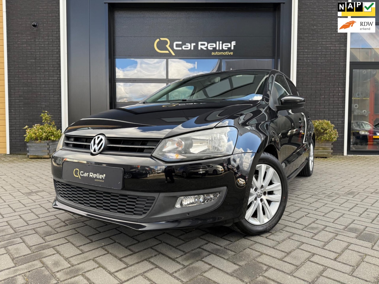 Volkswagen Polo - 1.4-16V Highline 1.4-16V Highline, Airconditioning, Centrale deurvergrendeling, Elektrische ramen, Navigati - AutoWereld.nl