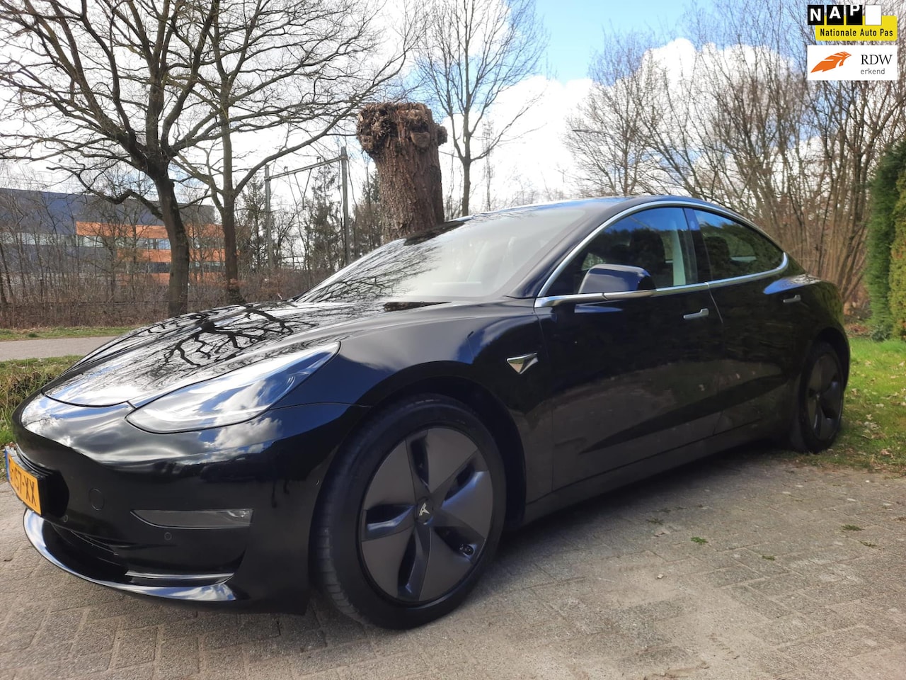 Tesla Model 3 - Long Range RWD Long Range AWD 75 kWh AUTOPILOT ZWART - AutoWereld.nl