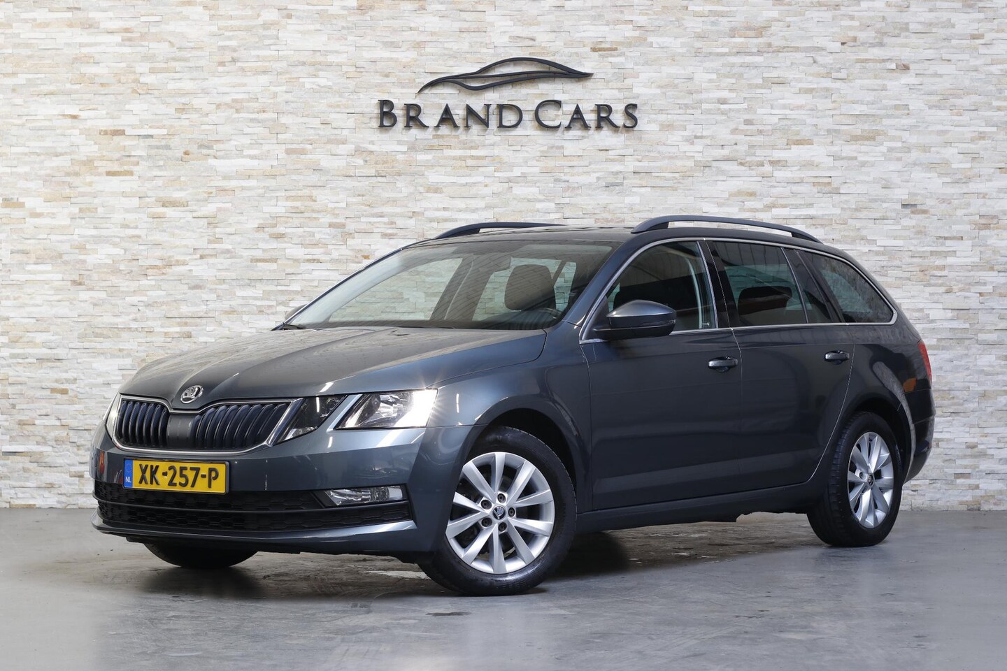 Skoda Octavia Combi - 1.0 TSI Greentech Ambition Business | NAVI | PDC | ORIG NL | TREKHAAK | - AutoWereld.nl