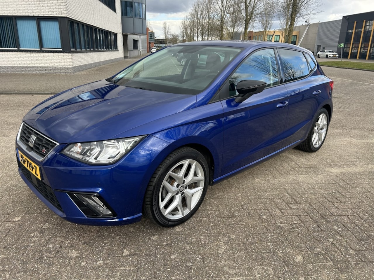 Seat Ibiza - 1.0 TSI FR Bns Int. PDC CARPLAY CAMERA DEALER. - AutoWereld.nl