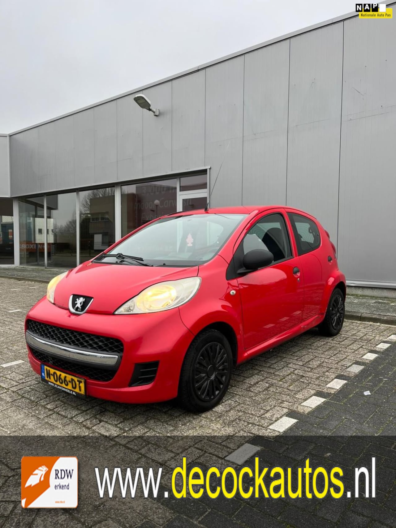 Peugeot 107 - 1.0-12V XR/5DEURS/APK03-2026 - AutoWereld.nl