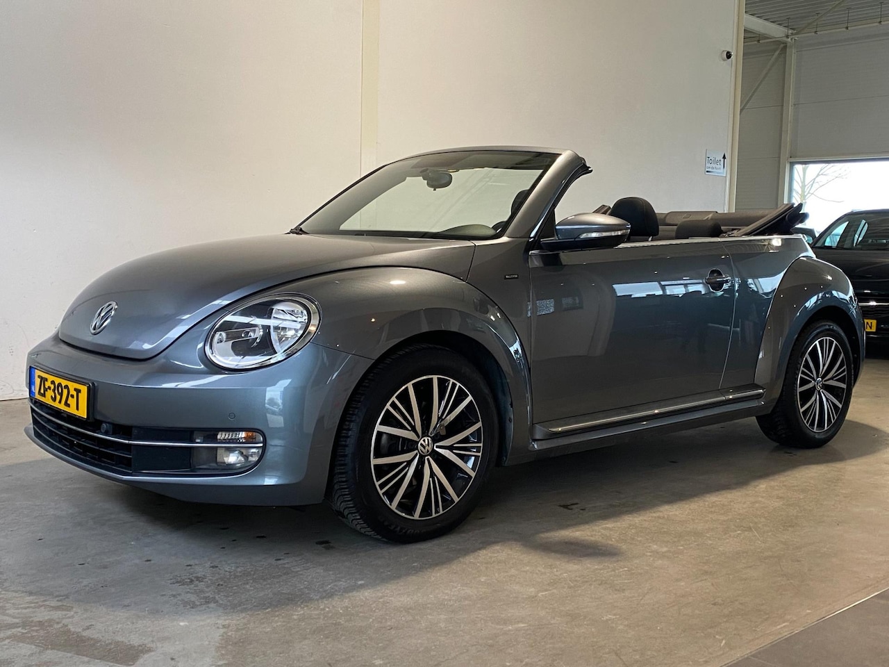 Volkswagen Beetle Cabriolet - 1.2 TSI Automaat Highline - AutoWereld.nl