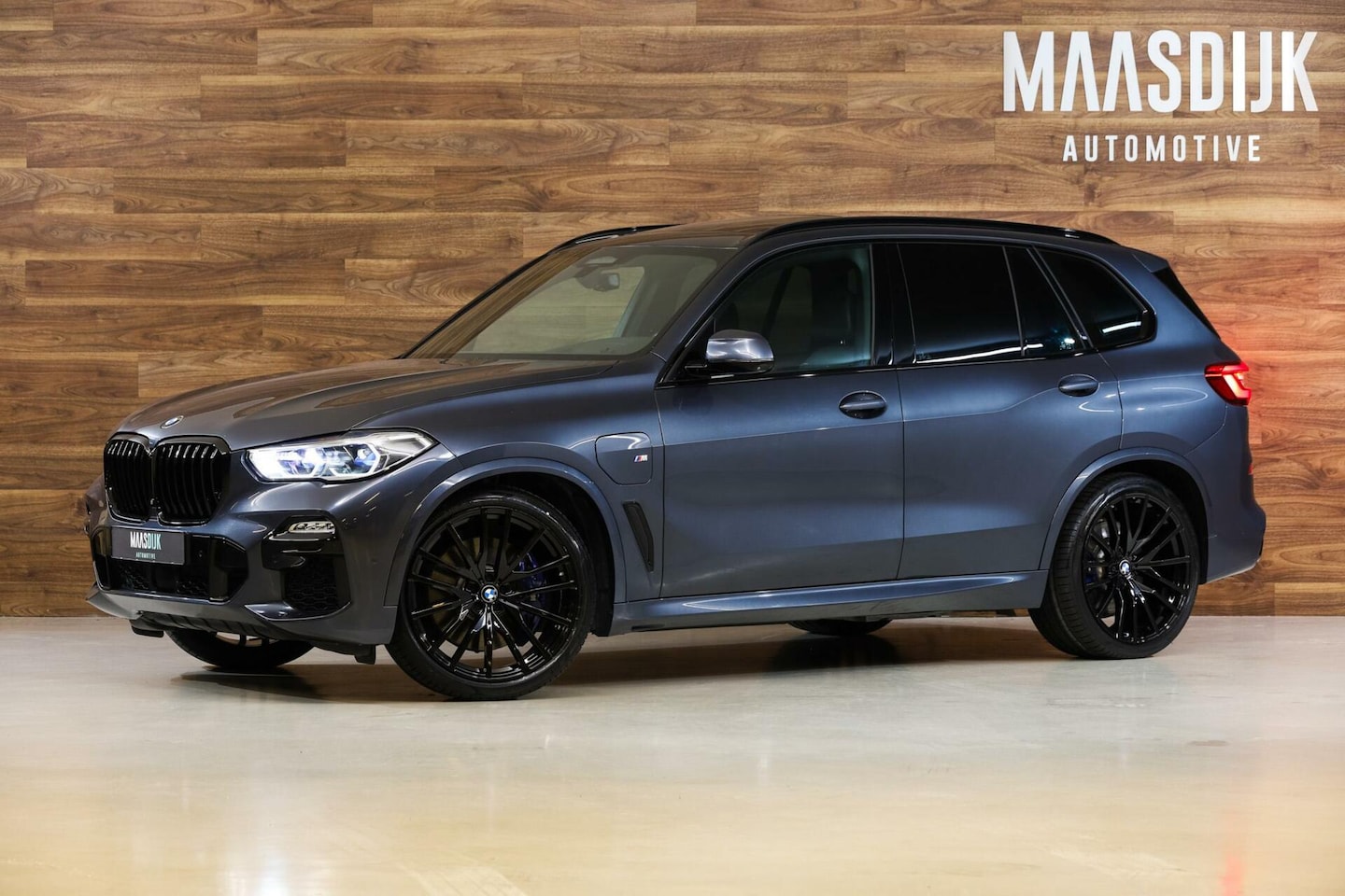 BMW X5 - xDrive45e High Exe|Laser|360|HUD|Pano|Trekhaak|Dealer| - AutoWereld.nl