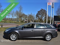 Toyota Avensis - 2.0 D-4D Business 2010|Clima|Cruise|Navi