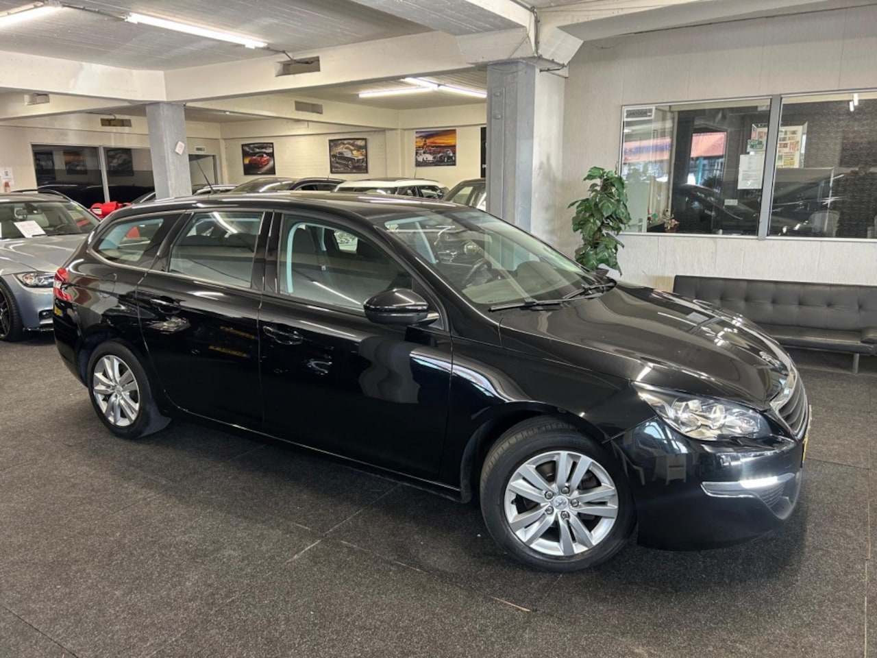 Peugeot 308 SW - 1.2 e-THP Active*Camera*NAP*Navi - AutoWereld.nl