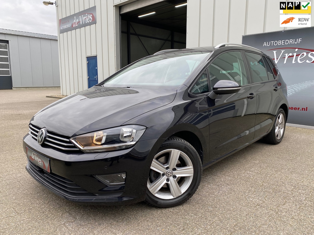 Volkswagen Golf Sportsvan - 1.2 TSI Highline Automaat / Clima / Cruise / Navi / PDC - AutoWereld.nl