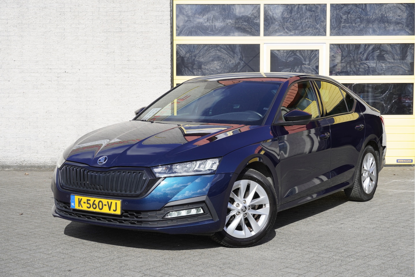 Skoda Octavia - 1.0 e-TSI Automaat! Sport Business BJ2021 Lmv 17" | Led | Pdc | Navi | Dynamische knipperl - AutoWereld.nl