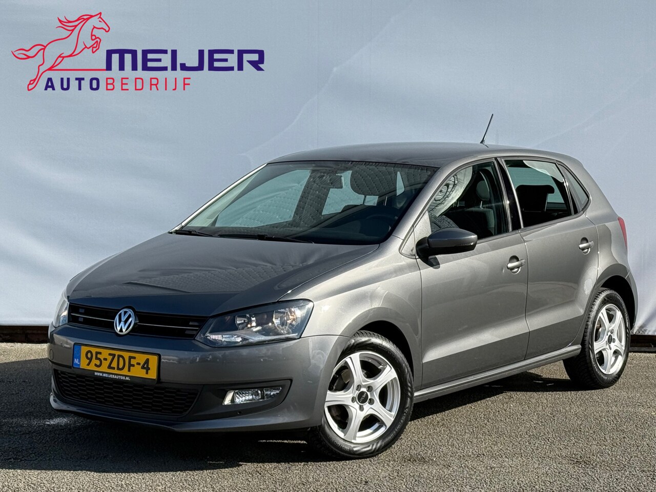 Volkswagen Polo - 1.2 TSI BlueMotion Comfortline Sportvelgen | AllSeason | Cruise | 5 Deurs | Airco !! - AutoWereld.nl