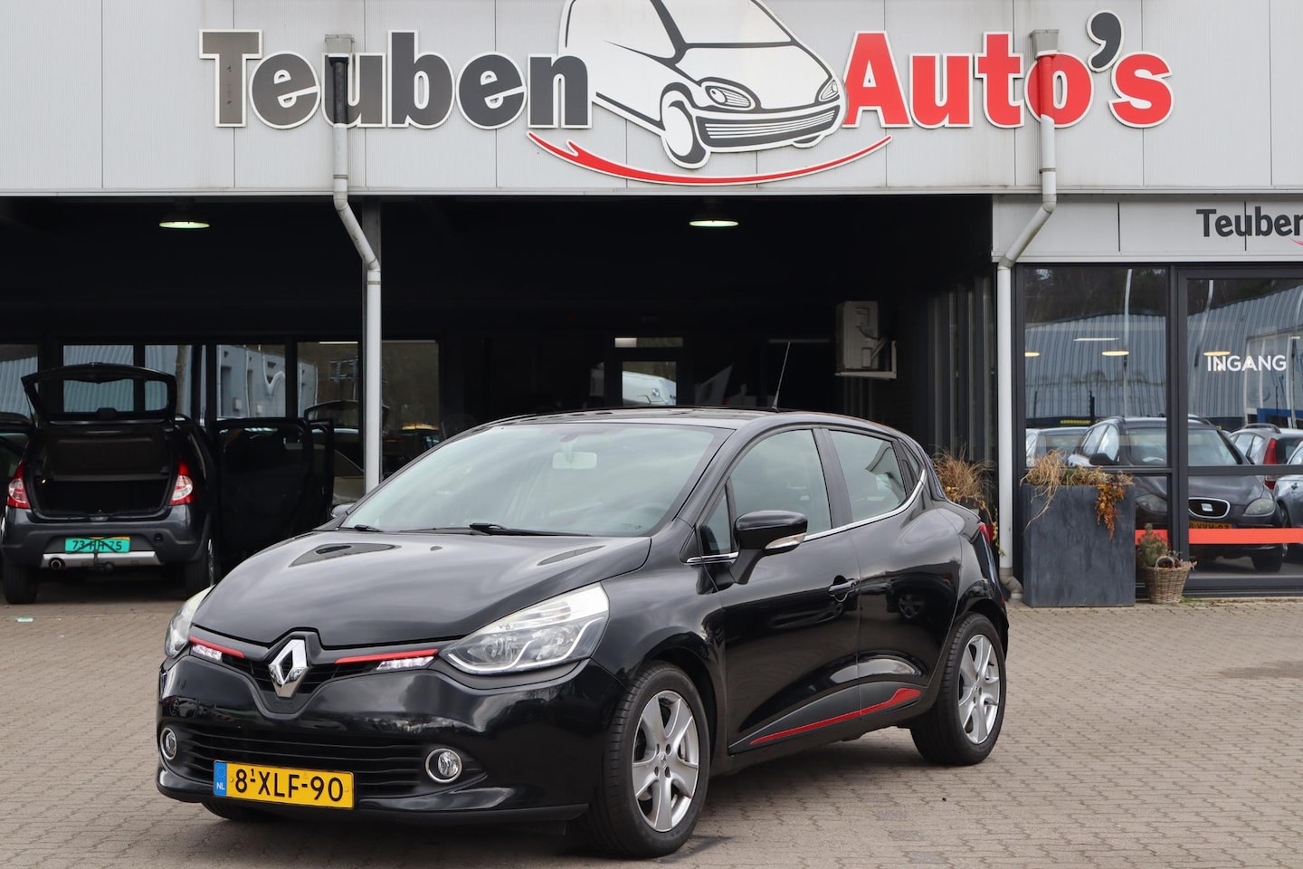 Renault Clio - 1.5 dCi ECO Night&Day Navigatie, Cruise control, Airco, Lichtmetalen wielen - AutoWereld.nl