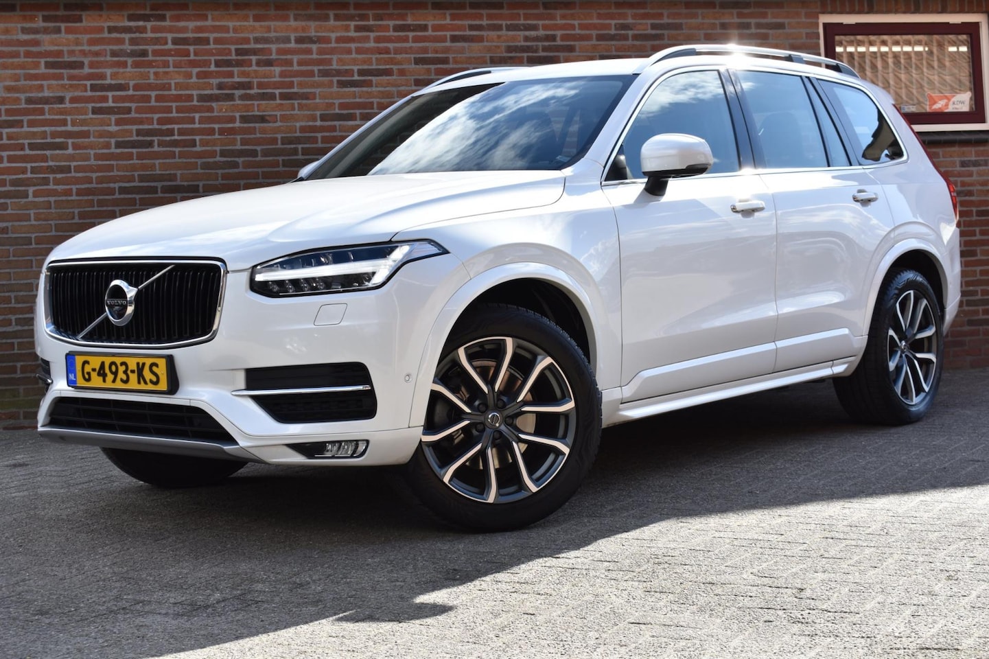 Volvo XC90 - 2.0 D5 AWD '16 LED Leder Clima Navi Cruise Inruil mogelijk - AutoWereld.nl