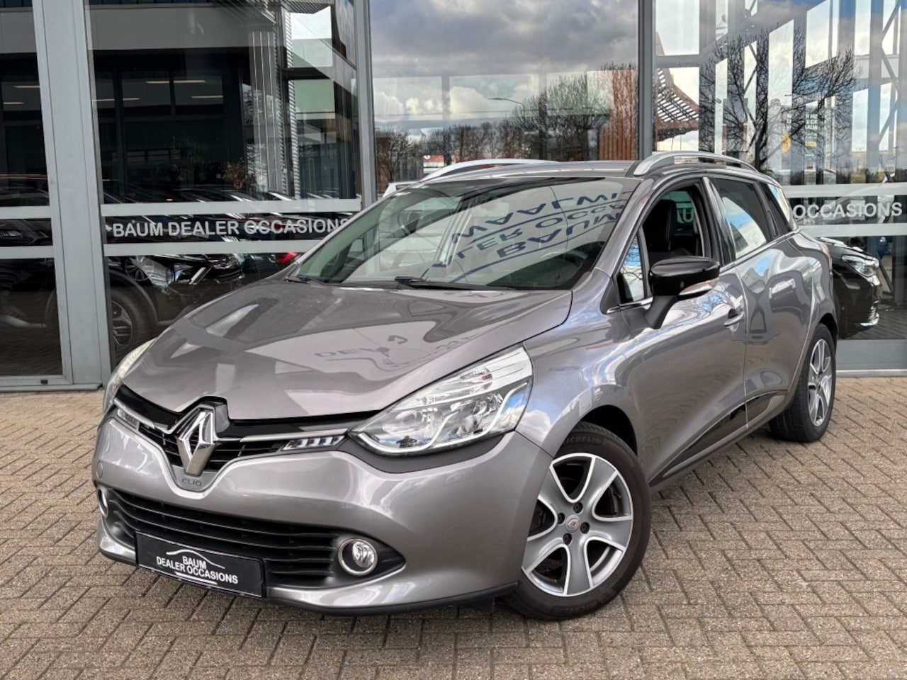 Renault Clio - 0.9 TCE NIGHTenDAY NAVI AIRCO/ECC PDC LMV - AutoWereld.nl