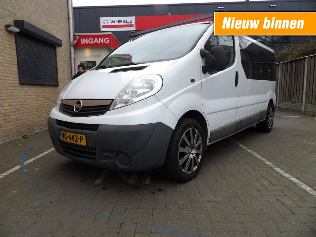 Opel Vivaro - 2.0 CDTI L2 - airco - compleet onderhoud - zeer nette staat! - AutoWereld.nl