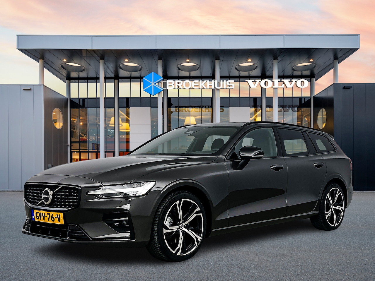 Volvo V60 - B4 Plus Dark | 19" | Panoramadak | Harman Kardon | 360 Camera | Sportstoelen | Full LED | - AutoWereld.nl