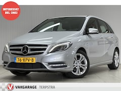 Mercedes-Benz B-klasse - 180 Ambition/ Automaat/ Zwarte-Hemel/ Bi-Xenon/ Half-Leder/ 17'' LMV/ Stoelverw./ Navi/ Ai