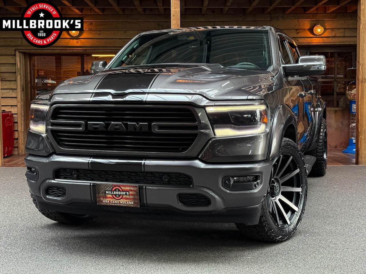 Dodge Ram 1500 - 5.7 V8 Sport Black Edition, Widebody, BPM VRIJ, LPG, 12'' scherm, Digitaal Display. - AutoWereld.nl