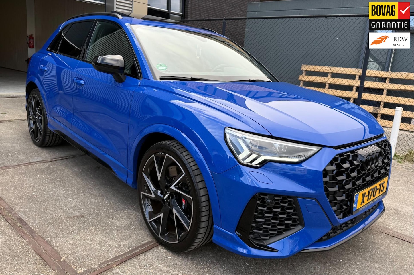 Audi Q3 - RSQ3 - PANO | VOL | 360 | RS SEATS | KEYLESS | AMBIENT - AutoWereld.nl