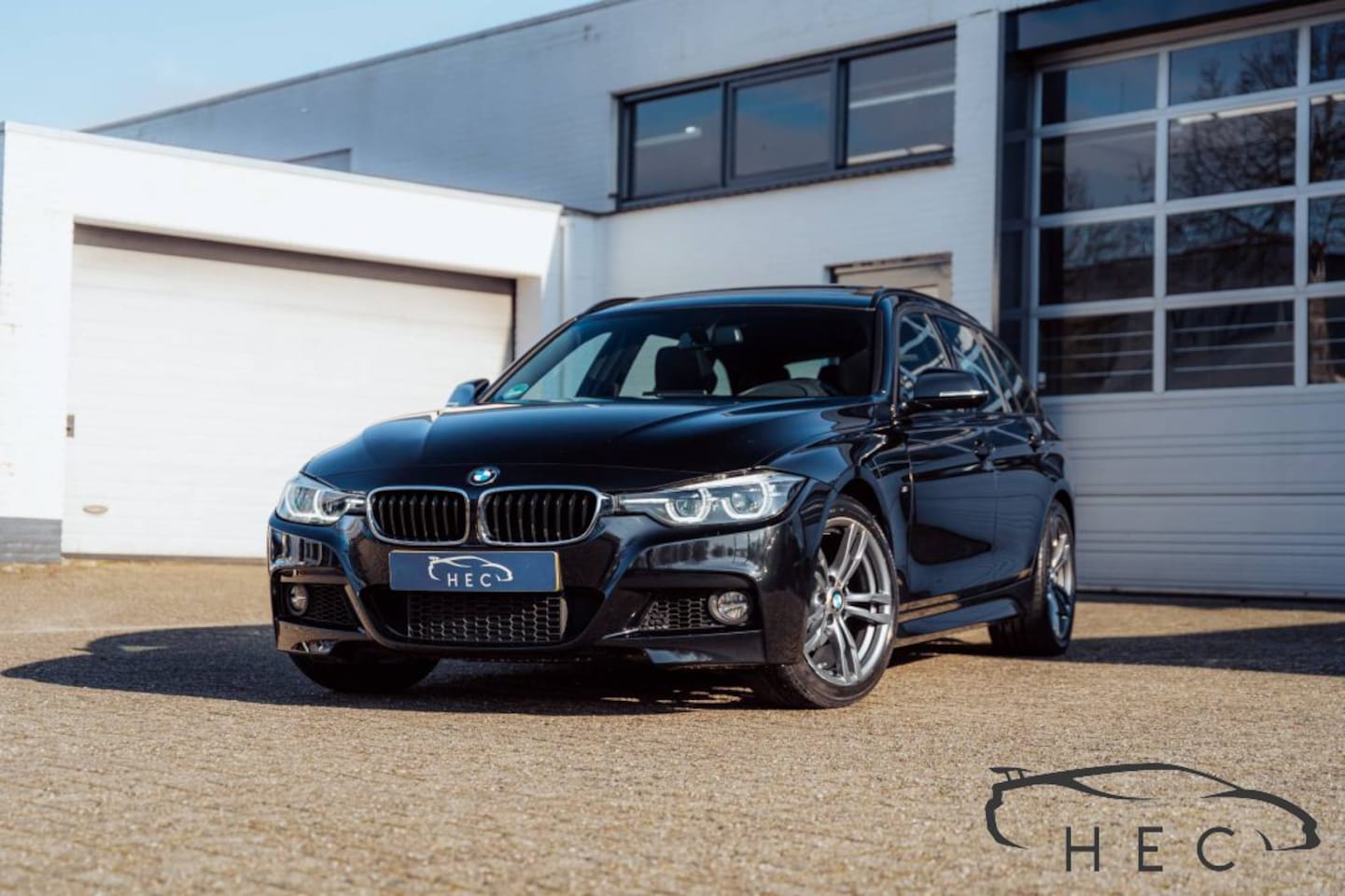 BMW 3-serie Touring - 318i M Sport Pano|LED|Trekhaak|Orig. NL - AutoWereld.nl