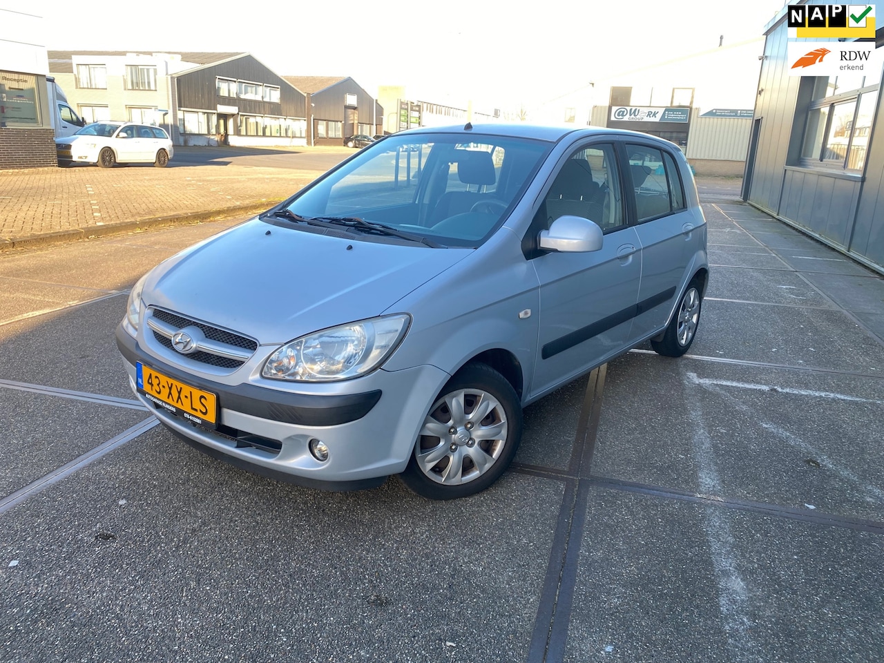 Hyundai Getz - 1.4i Active Cool/5drs/ nap/ 1jaar apk/3e EIG/ dealeronderhouden/ airco/ EL-ramen/ trekhaak - AutoWereld.nl