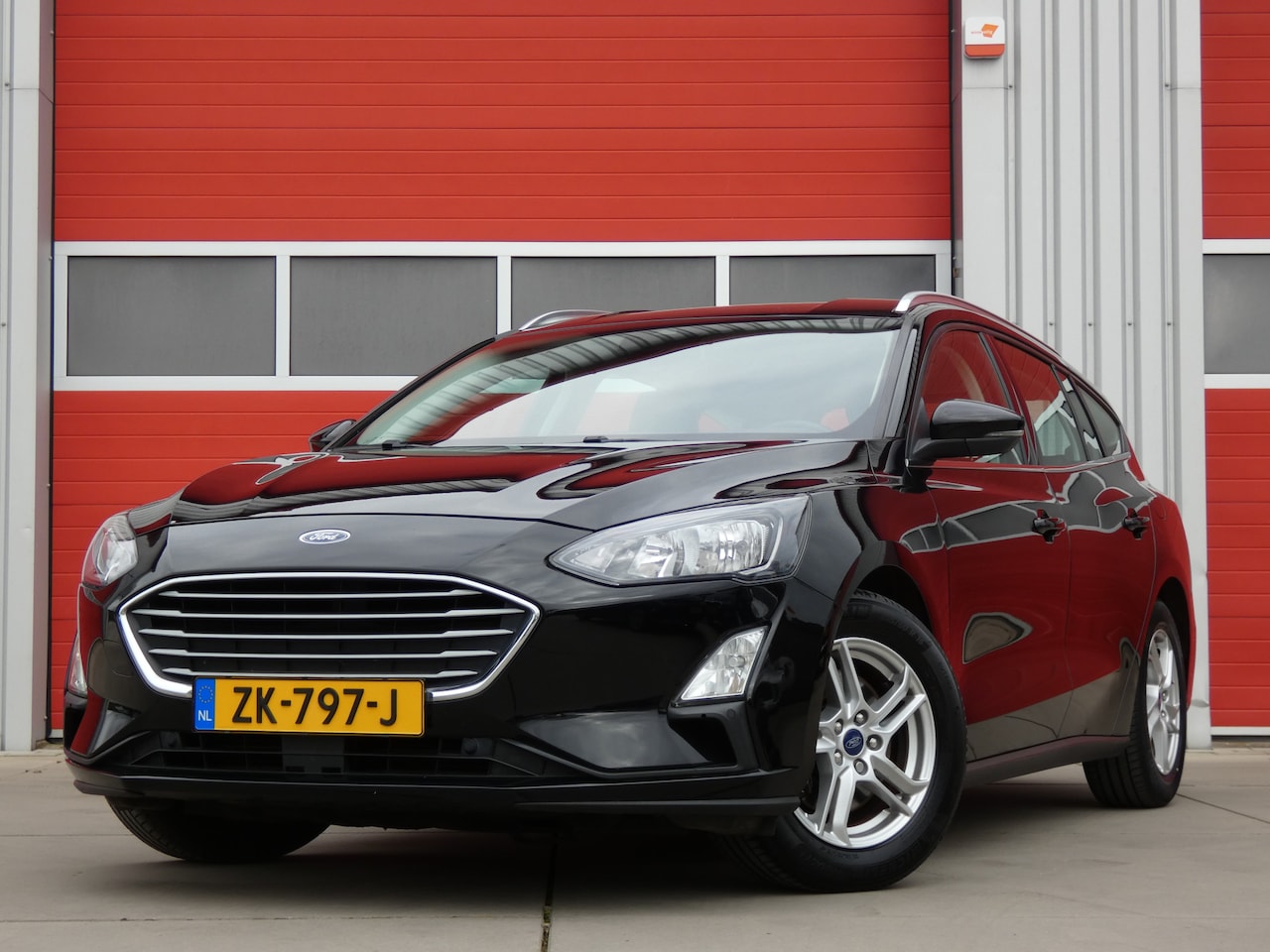 Ford Focus Wagon - 1.0 EcoBoost Trend Edition Business/ trekhaak! - AutoWereld.nl