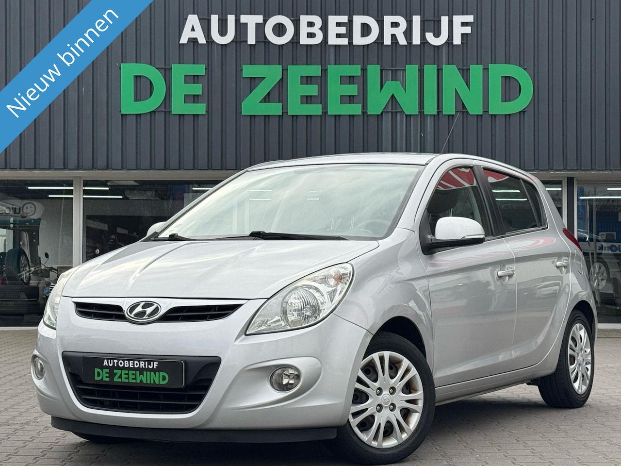 Hyundai i20 - 1.2i i-Motion|airco|5 Deur's|Rijklaar - AutoWereld.nl