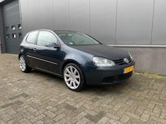 Volkswagen Golf - 1.6 FSI Trendline, Automaat, Nieuw Apk,