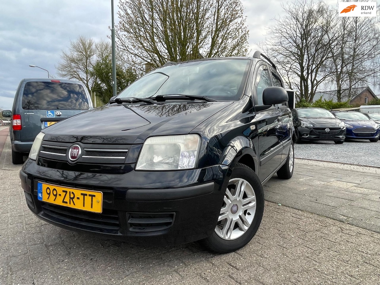 Fiat Panda - 1.2 Young Automaat Airco Lmv Pdc - AutoWereld.nl