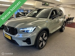 Volvo XC40 - 1.5 T4 Plug-in hybrid Plus Dark