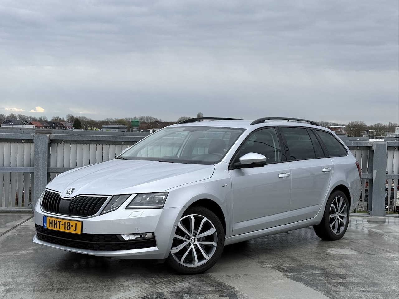 Skoda Octavia Combi - 1.4 TSI Style | Clima | Trekhaak | Cam - AutoWereld.nl