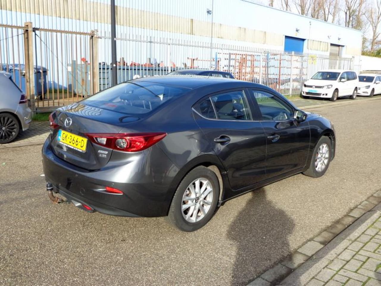 Mazda 3 - , 2.2D Skylease Bj 2015 .NAP Airco Apk 13/03/2026 - AutoWereld.nl