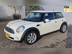 MINI One - Lm velgen, elektrische ramen, centrale vergrendeling BMW dealer onderhouden