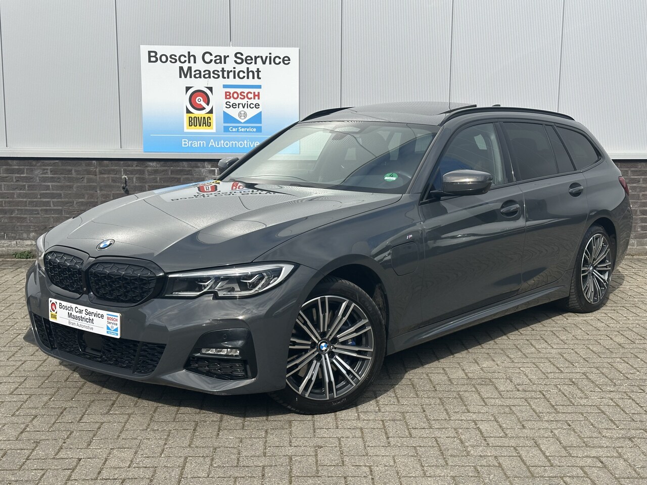 BMW 3-serie Touring - 330e xDrive | M- Sport | Harman -K | Head-up | Panorama | Laser | High Executive | PHEV | - AutoWereld.nl